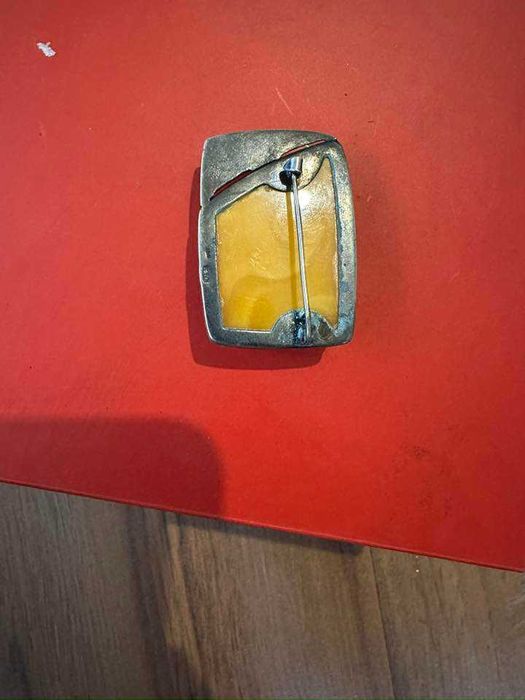 Сребърна Брошка с Кехлибар Сребро 875