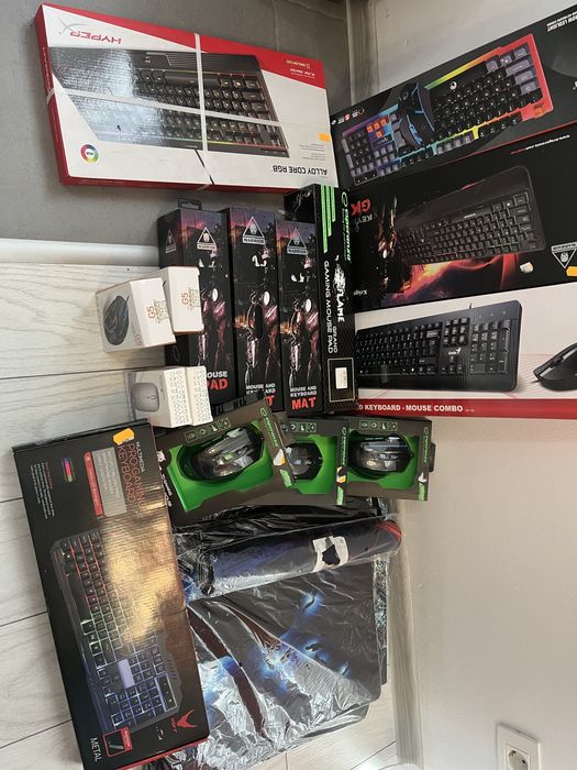 Telefon cu butoane,Castile,camera,Mouse si keyboard