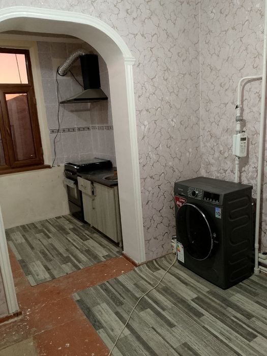 3 хонали 4этаж квартира сотилади угловой  38 900$ Шербуддин