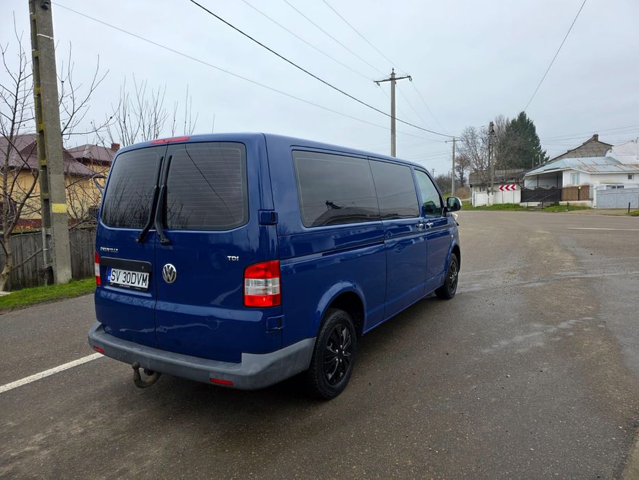 Volkswagen Caravelle/Transporter 2.0tdi Euro 5 model cu 8 locuri