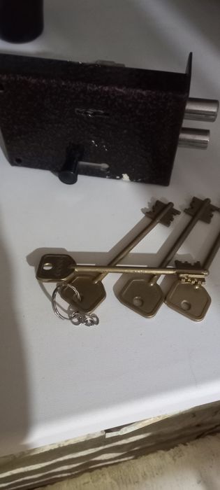 Продам замок 5000