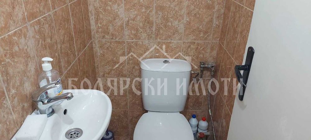 Дава се под наем Магазин в Велико Търново, Център - 35 кв.м за 128 € - Снимка #4