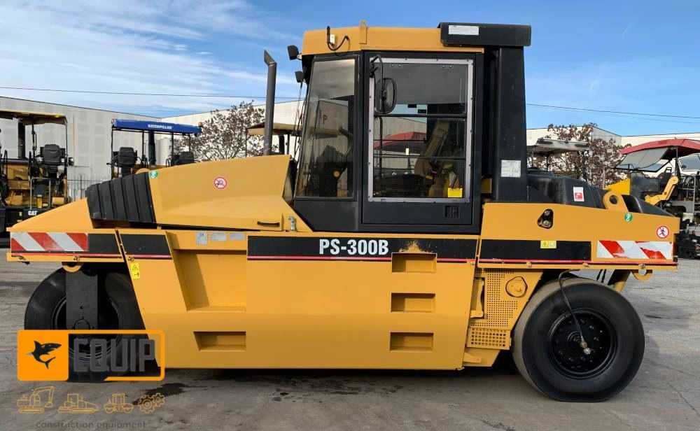 Пневмоколёсный каток Caterpillar PS 300B