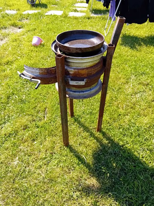 Vand focar cu tot cu disc friptură ,din fier gros