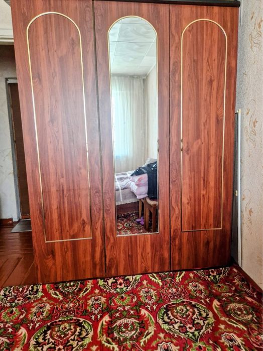 Продам спальный гарнитур