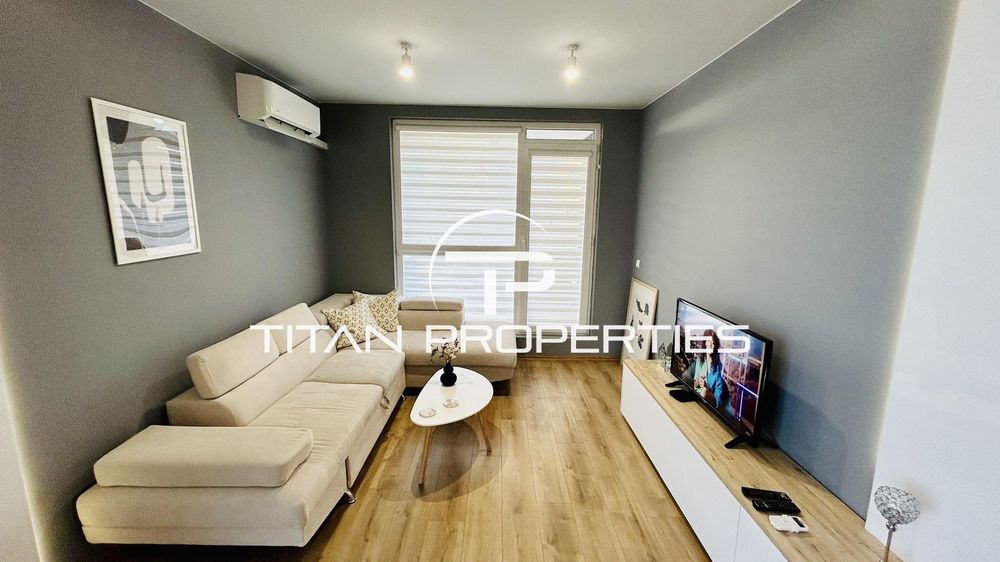 Дава се под наем Двустаен апартамент в Бургас, Изгрев - 70 кв.м за 612 € - Снимка #1