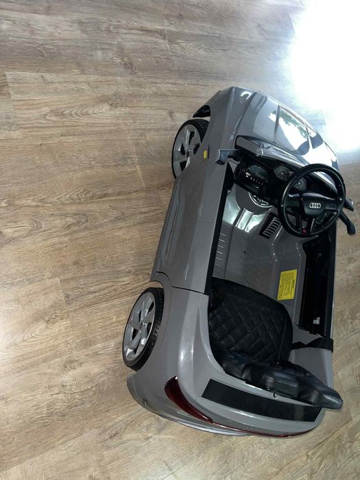 Masina electrica copiii 3+ (audi]. (NOU)