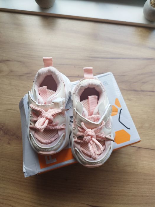 Детски маратонки за момиче 21 номер