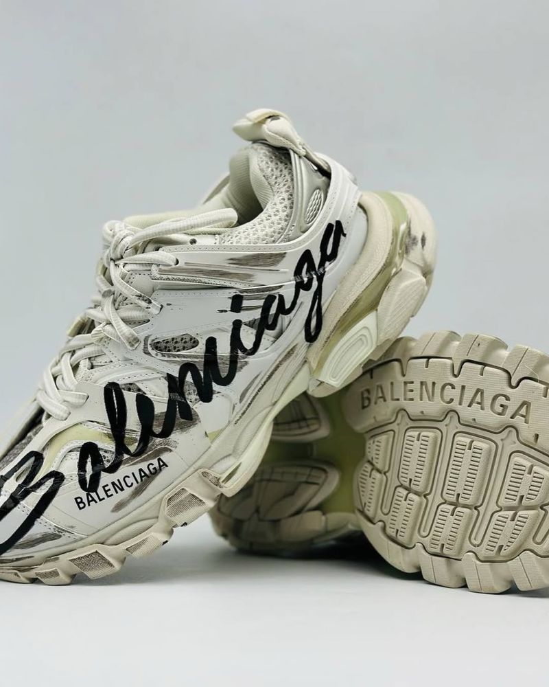 Balenciag track