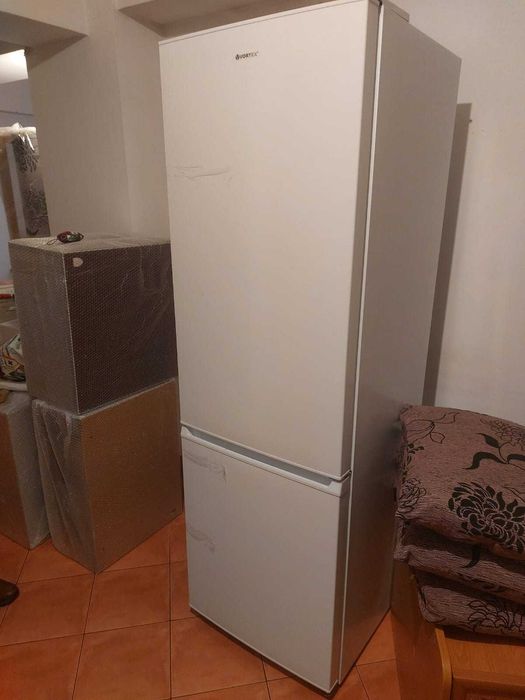 Combina frigorifica VORTEX VK31NWH01M, NO FROST