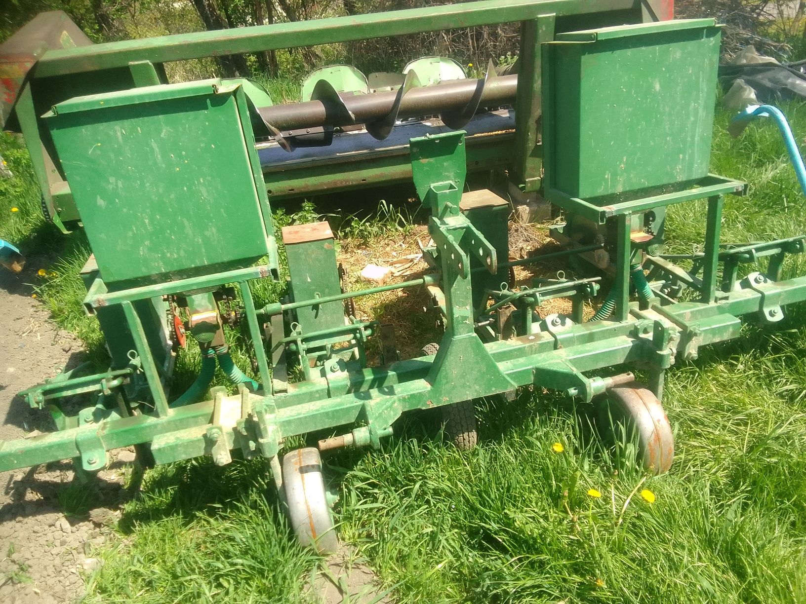 Mașină de semănat porumb mecanica f