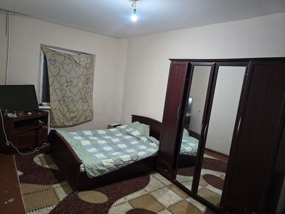 Чирчик шахар 
10-микрораён хавас ёнида 
#1-хона 3-етаж 2х3 балкони