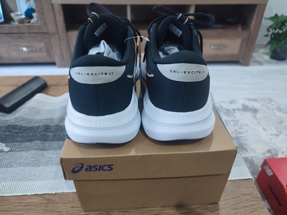 ASICS Gel-excite 11