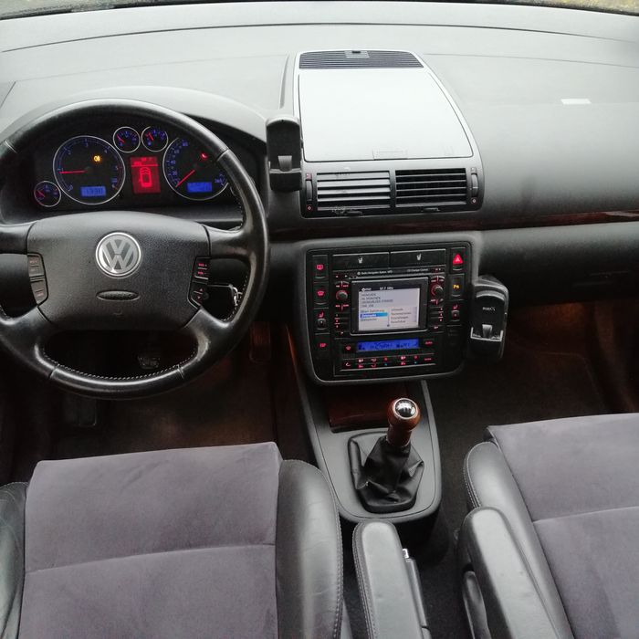 VW Sharan Highline Xenon 2.0 diesel 140 cp
