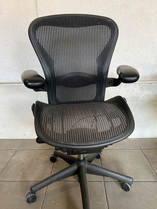 Herman Miller Aeron size B