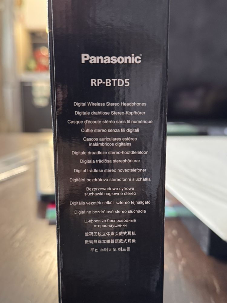 Цифрови безжични стерео слушалки Panasonic RP-BTD5