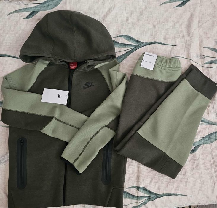 Nike Tech Fleece детски оригинален комплект