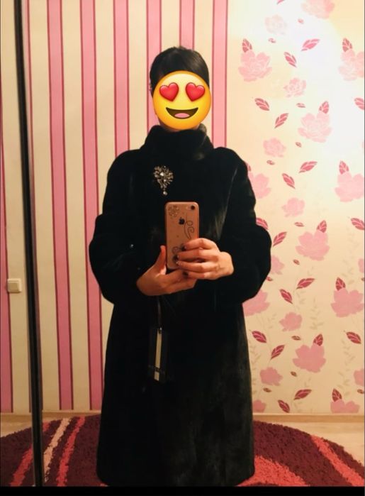 Шуба норковая блек лама