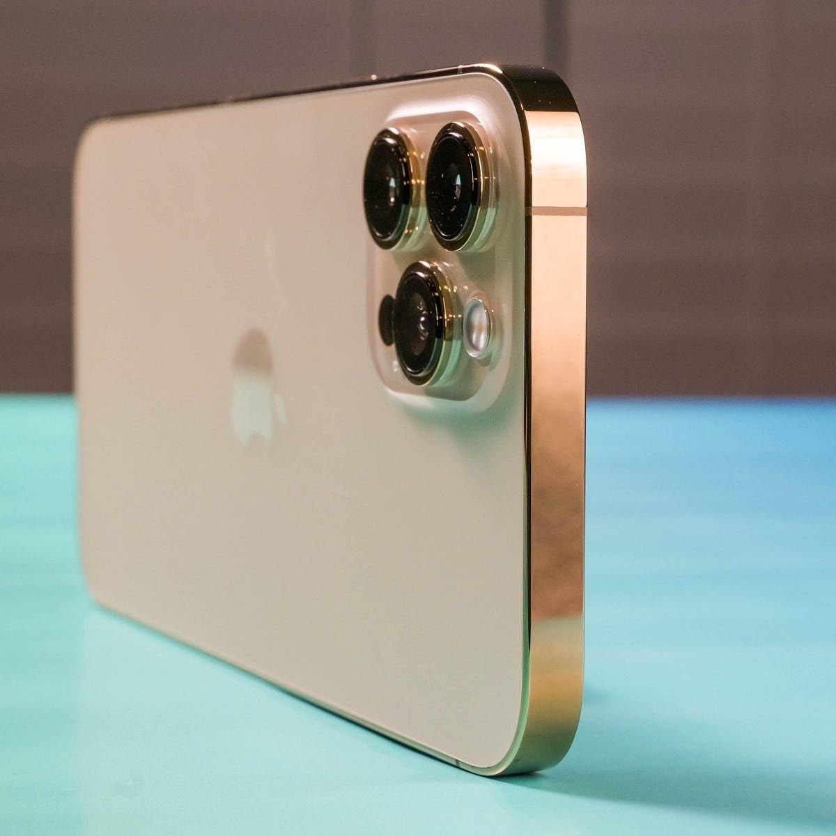 Iphone 12pro Max holati idyal