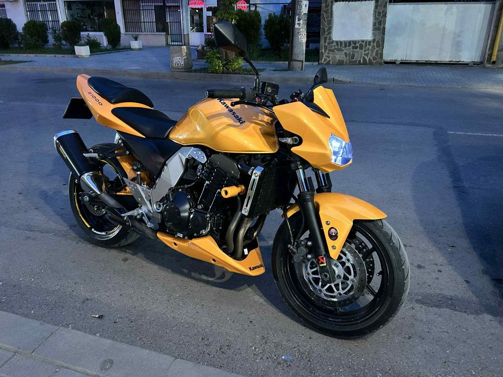 Продавам Kawasaki Z