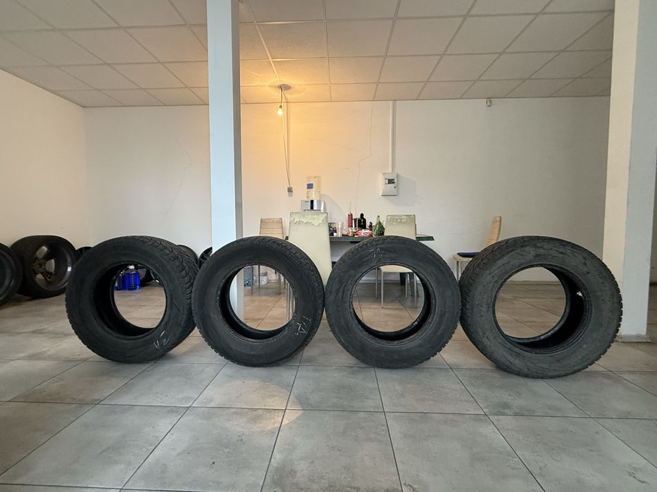 Зимни Гуми 265/65/18