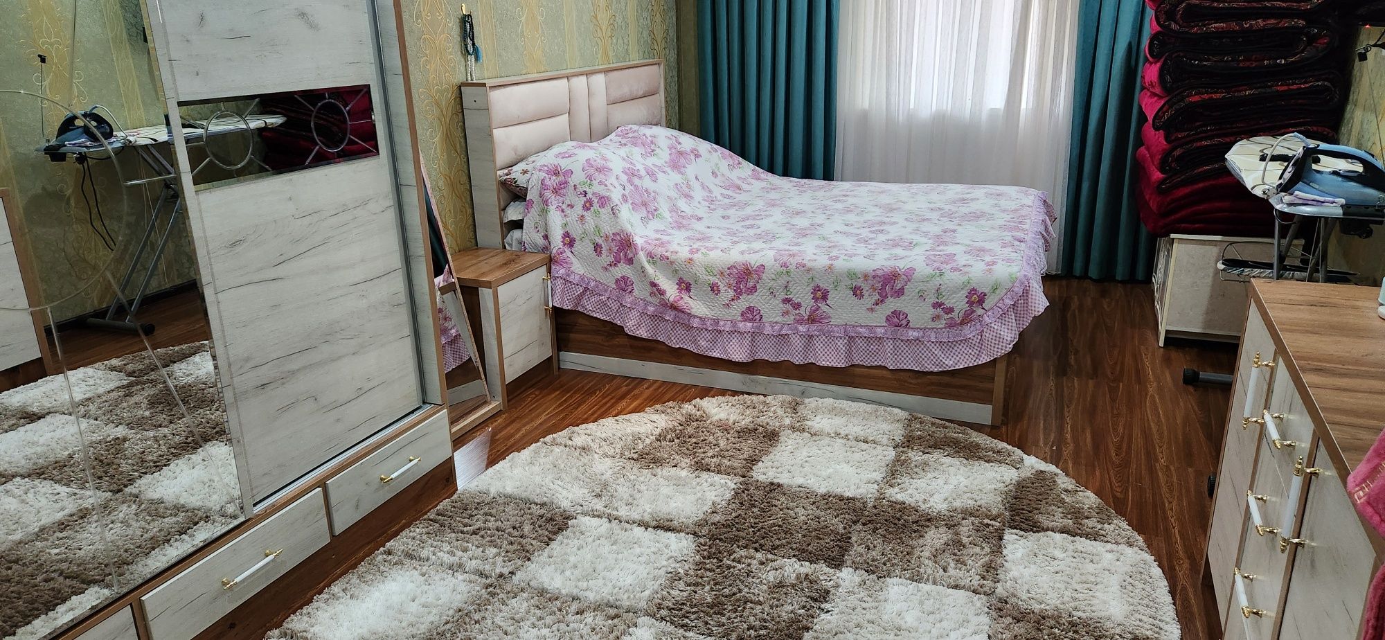 Продается 4/1/9 квартира на карасу 6 свая без маклера