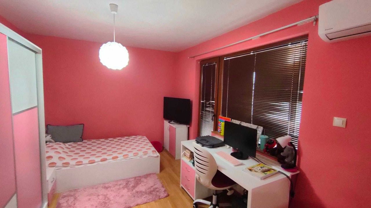 Продава се Многостаен апартамент в Видин, Крум Бъчваров - 140 кв.м за 1050 €/кв.м - Снимка #9