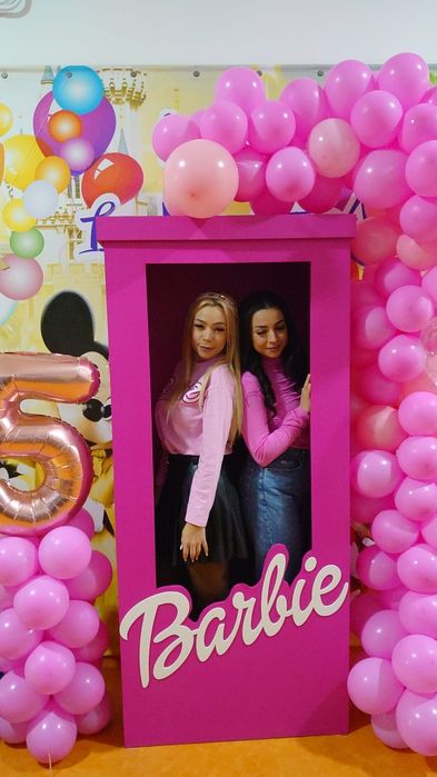 Barbie box photobooth