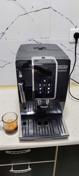 Espressor Automat DeLonghi Dinamica ECAM 350.15B Aparat cu Cafea Boabe