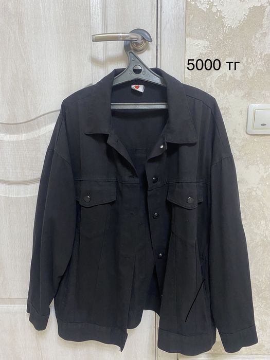 продам ветровку -5000т