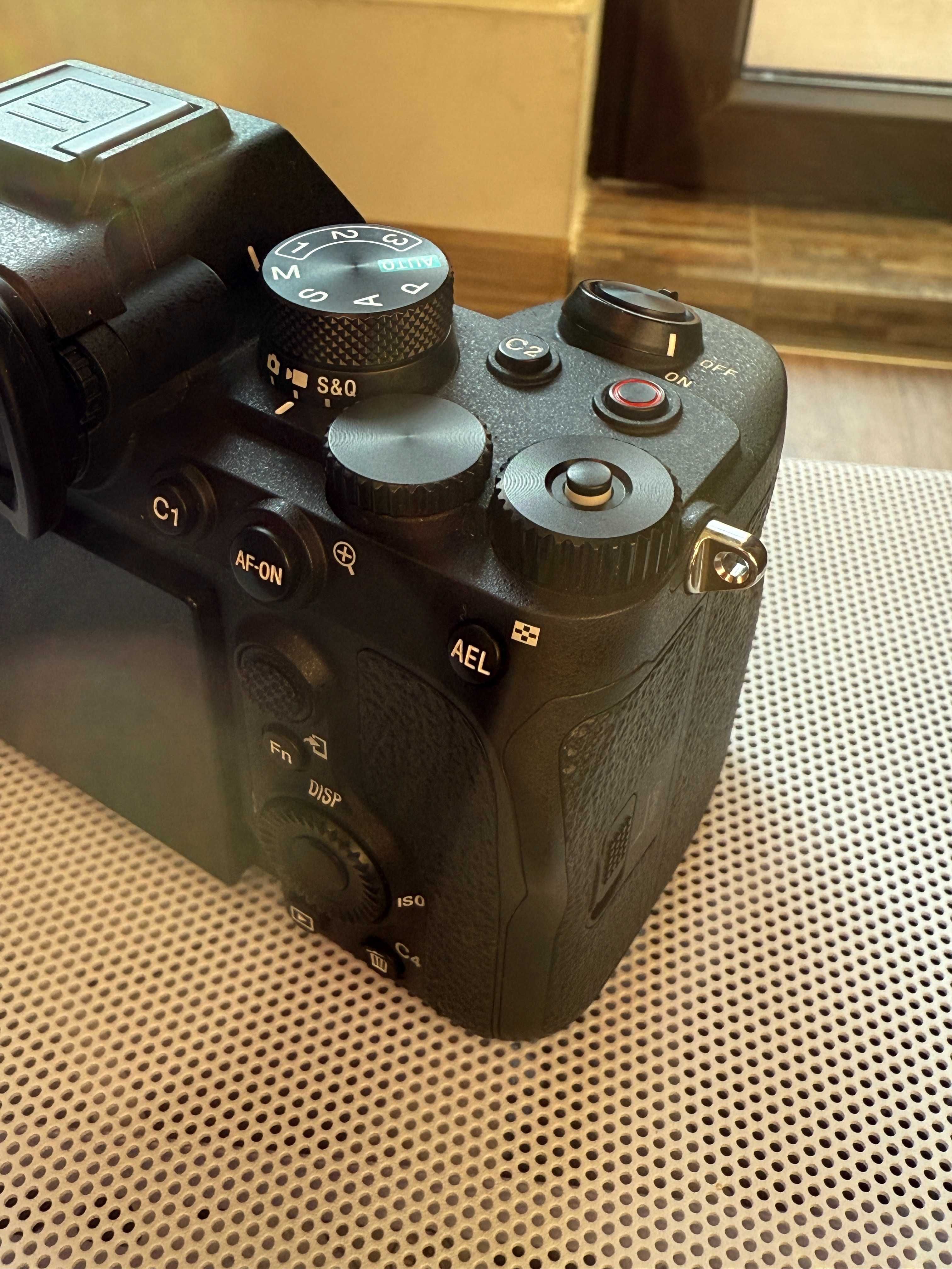 Фотоапарат Sony A7 IV - 1г. 6м. гаранция; 23 хил. кадъра