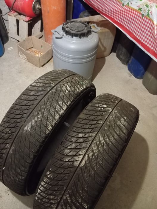 Cauciucuri Michelin mixte 235 60 r 18 și 255 55 r 18