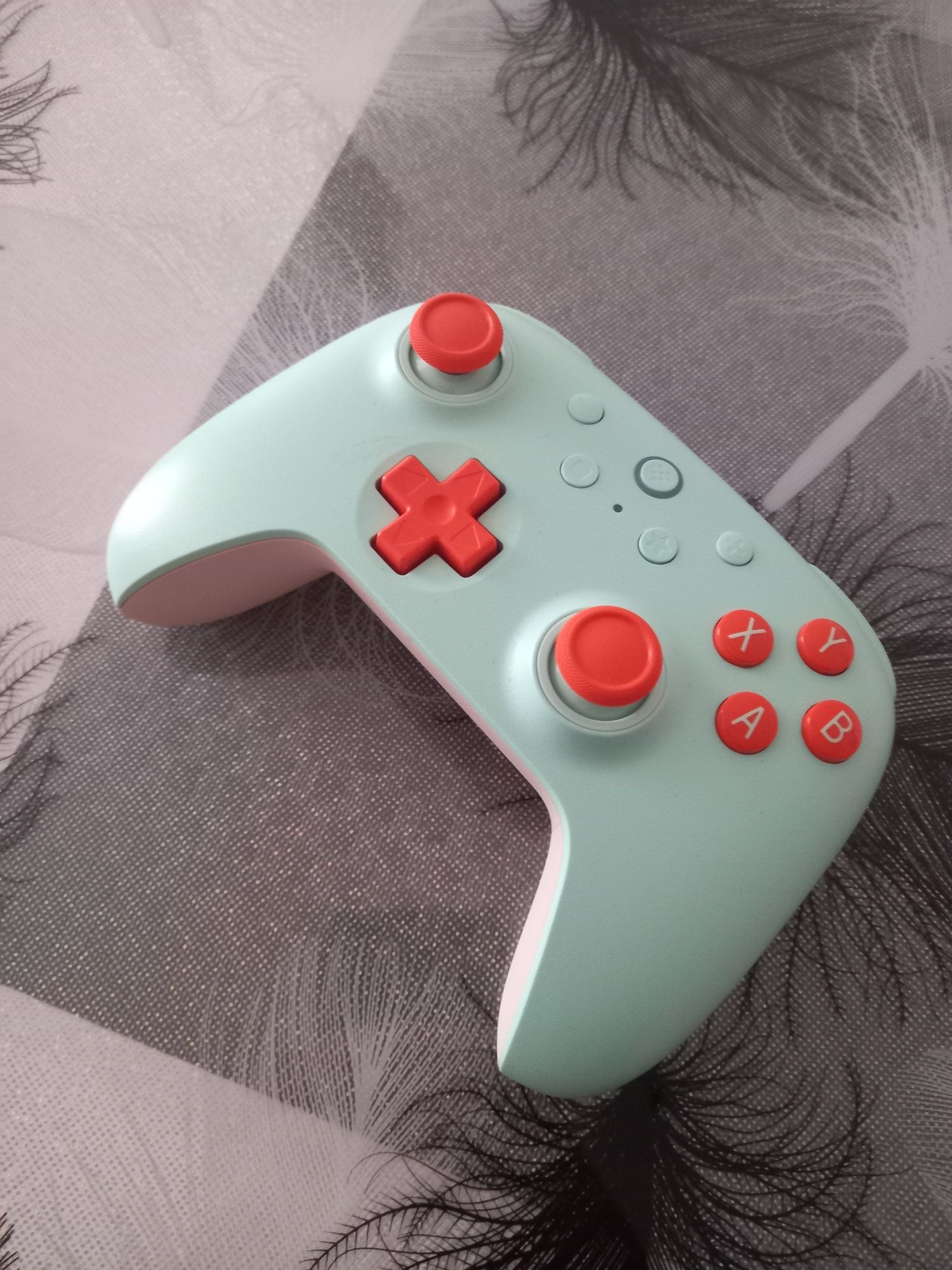 (срочно продаю) Джойстик 8BitDo 2c