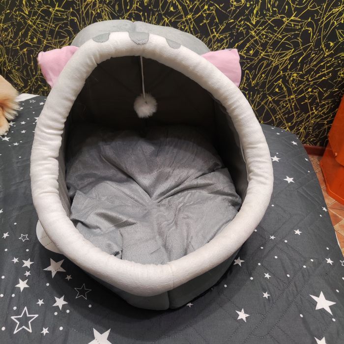 Продам домик-лежанку для кошки