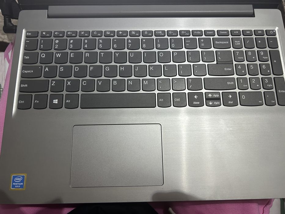 Lenovo Ideapad pentium gold