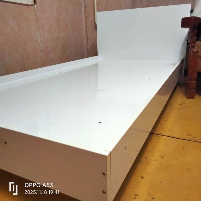 Кровать односпальная