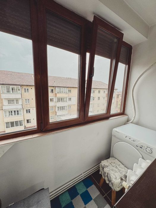 Apartament 2 camere de vânzare Strada Eroilor (lângă Farmacia Catena)