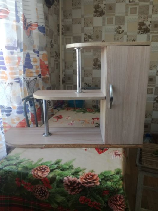 Продам шкафчик - уголок первоклассника   также подходит для других цел