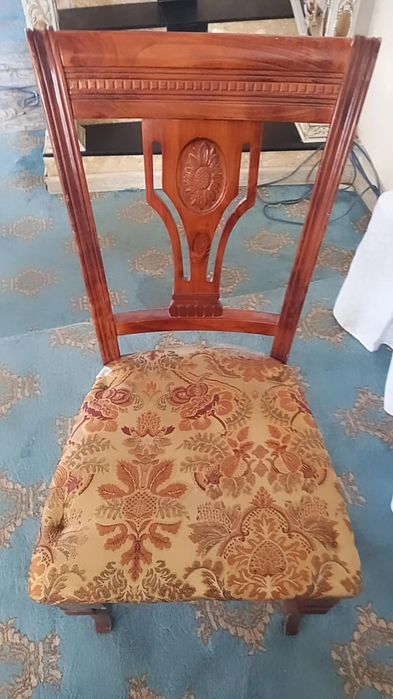 Срочно стулья продаются