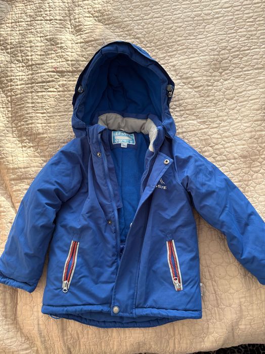 Куртка зимняя на мальчика 4 года