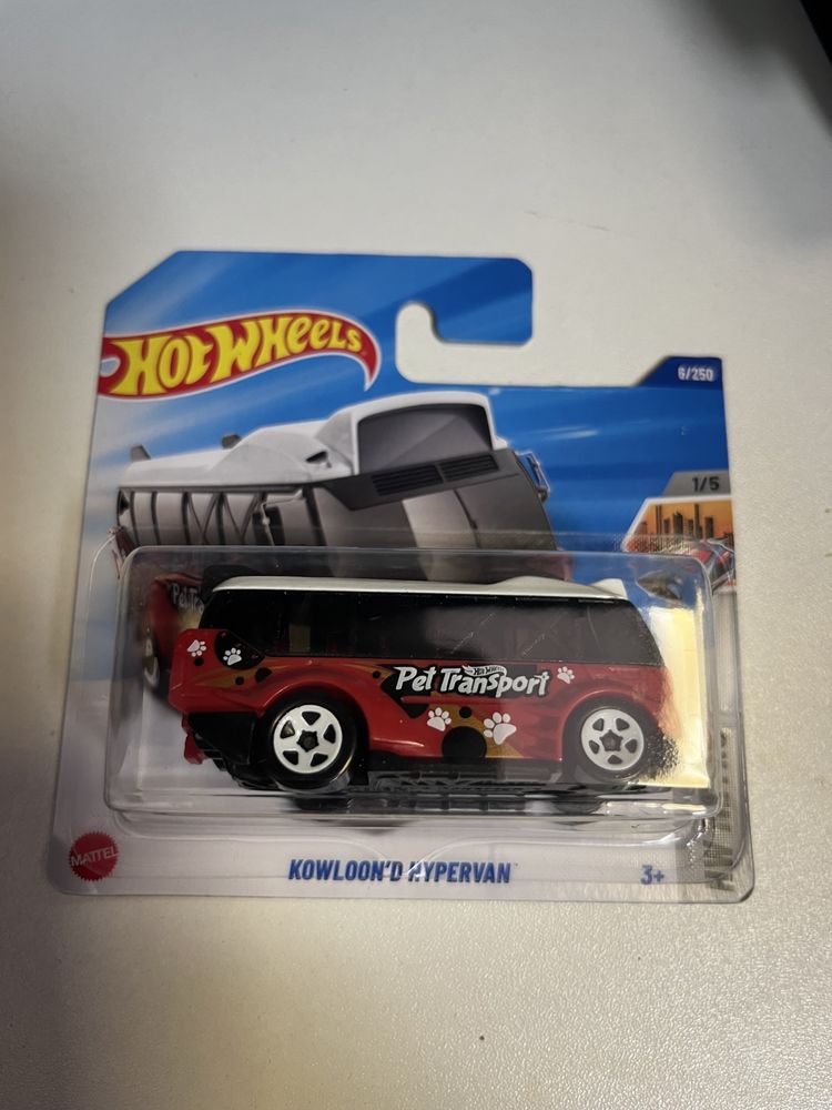 HOT WHEELS количка
