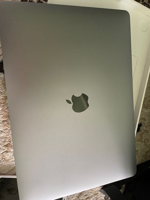 MacBook Air 2020 M1 8/256