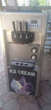 Мороженое аппарат фризер