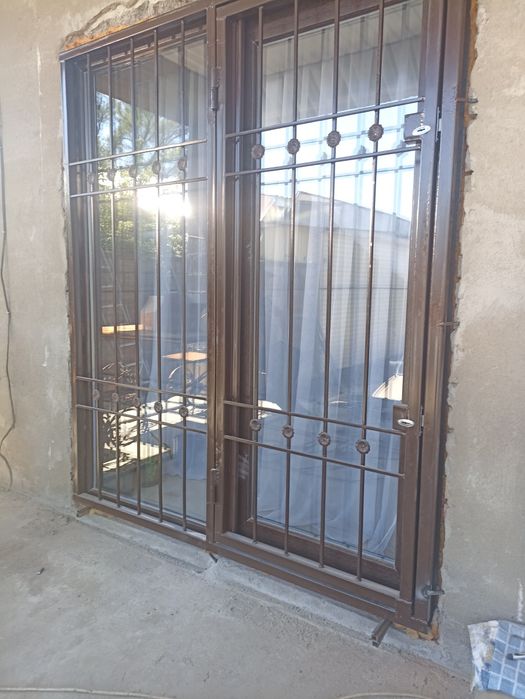 Решетки на окна металлические