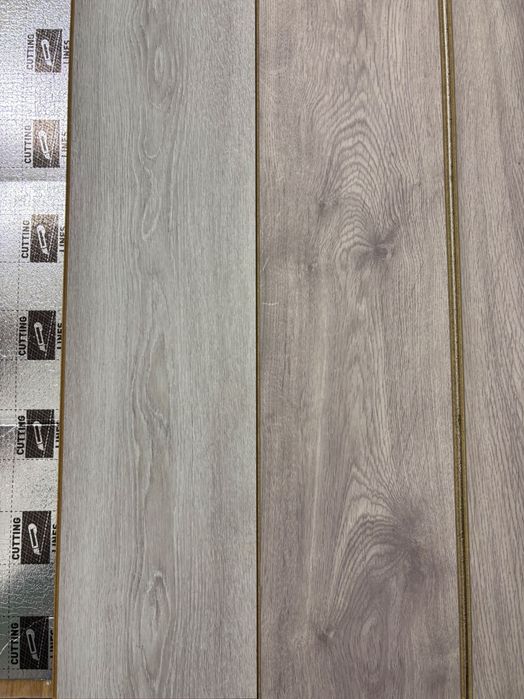 Parchet nou sigilat în cutii