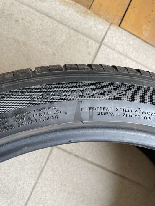 255 40 21 Hankook anvelope Vara