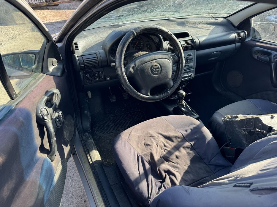 Опел Тигра 1.4 16v 90кс 1999г На Части