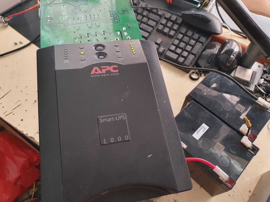 Acumulator UPS plumb 12V 12A (sau 24V 12A) in stare perfecta.