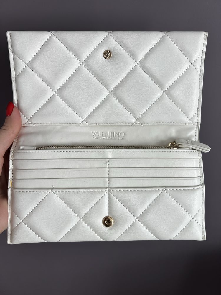 Бяло портмоне Valentino