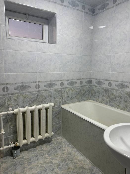 Срочно продаётся 3/3/5 Авиасозлар, Кадышева, 77 серия